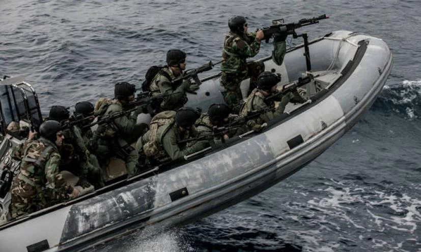 Οι Πεζοναύτες (επιτέλους) έρχονται στην Αθήνα – Η αδικαιολόγητη καθυστέρηση ενός έτους